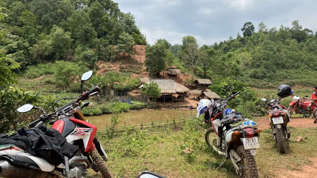 A photo of motorhjolaferd vietnam